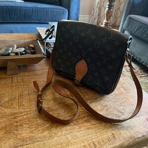 Authentic Louis Vuitton crossbody bag.